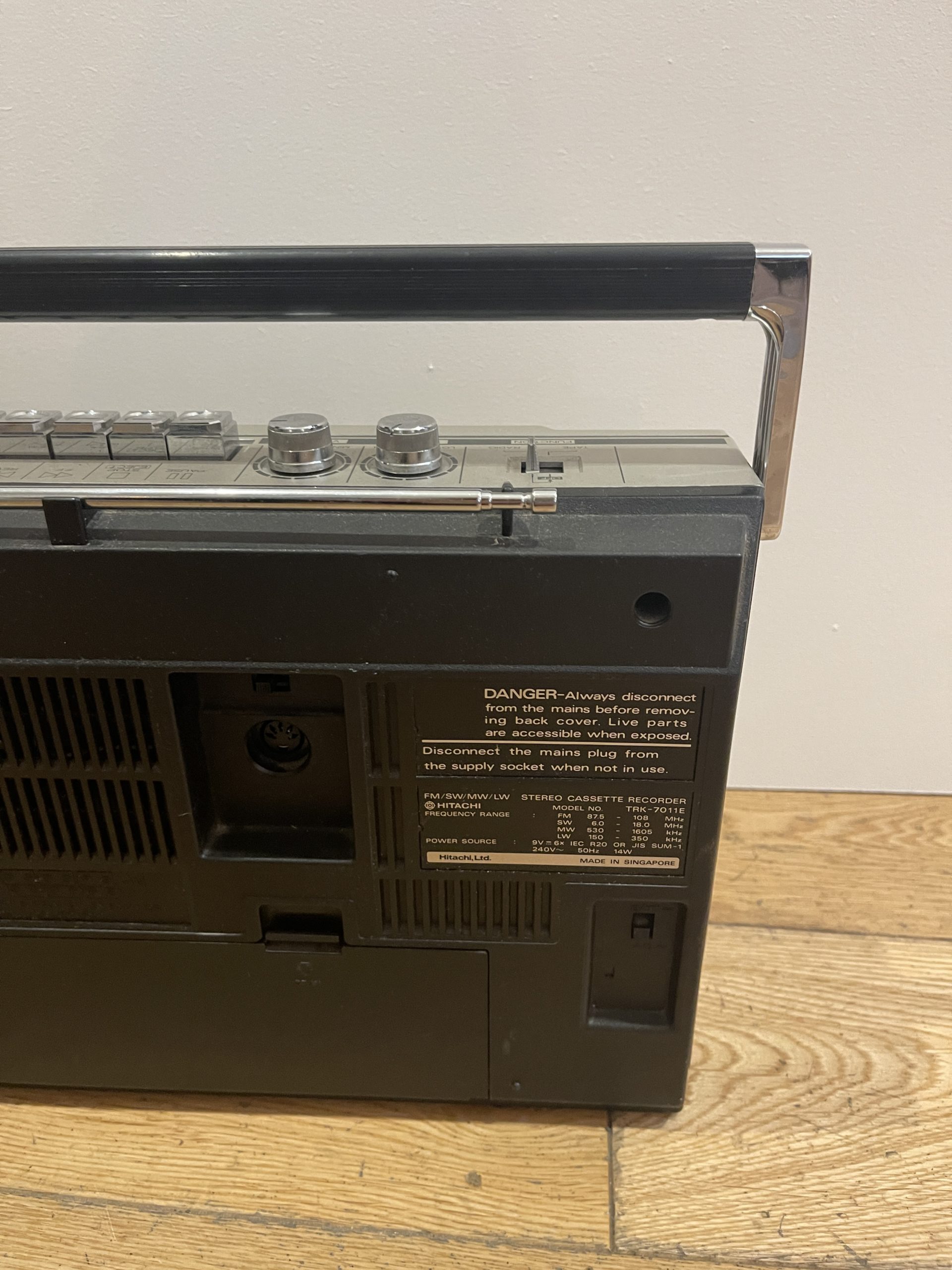 Hitachi Stereo Sound System – 1970’s – Shush Interiors Leeds