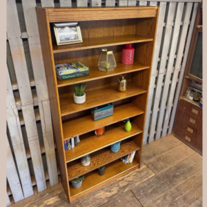 Oak Bookcase / Display Cabinet